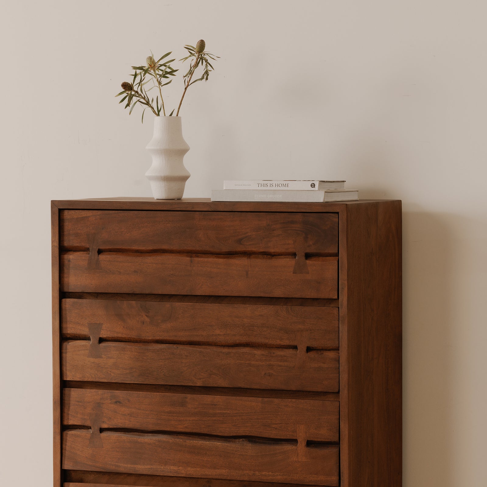 Moe's Home Collection - Madagascar Dresser - VE-1045-03 | American Home Furniture