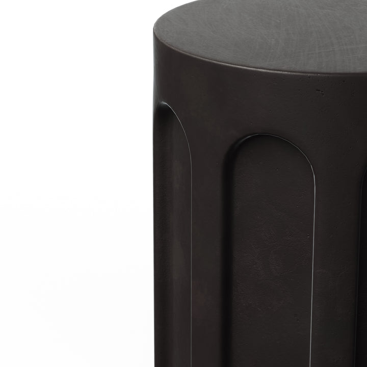 Atlas Indoor/Outdoor Concrete End Table