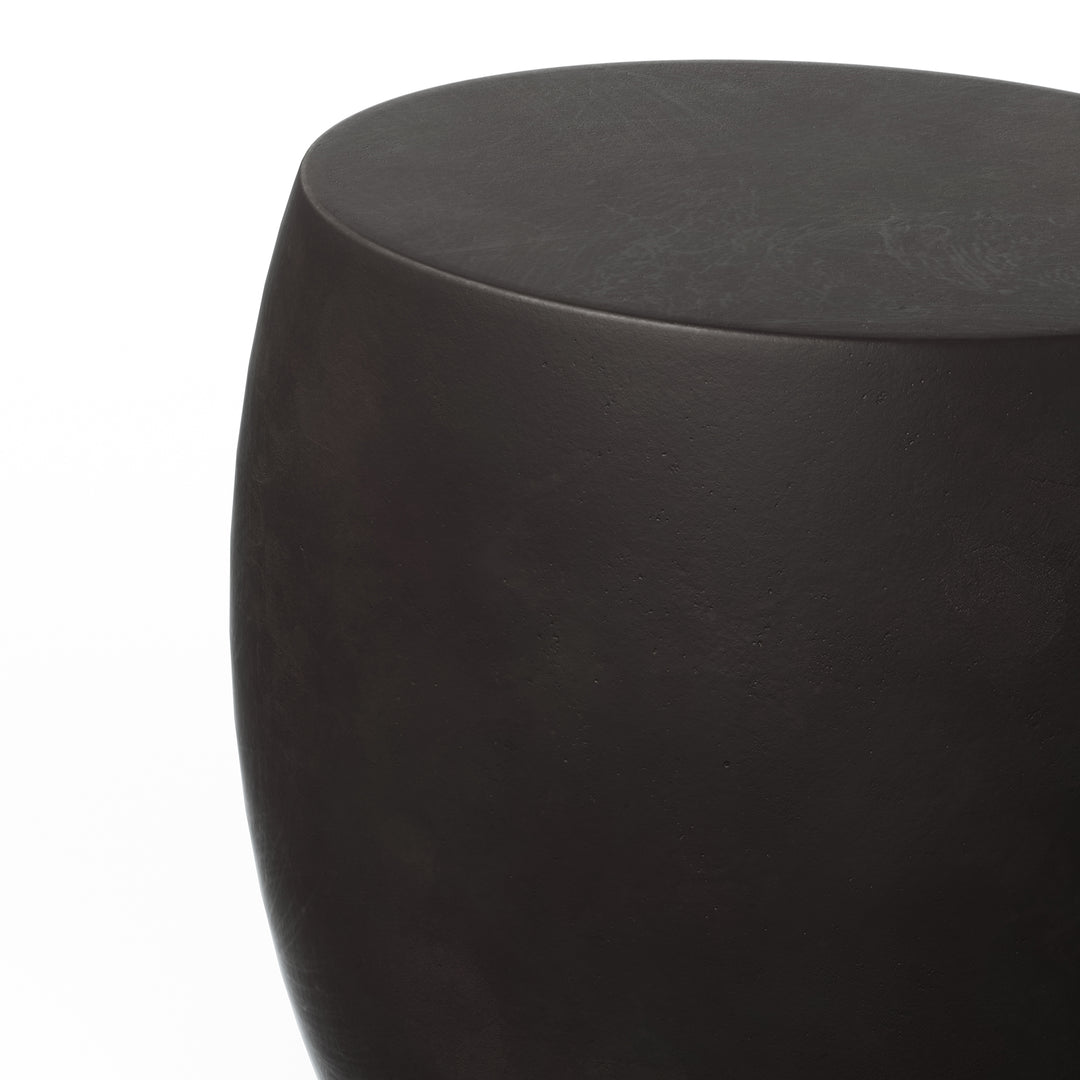 Pebble Indoor/Outdoor Concrete End Table