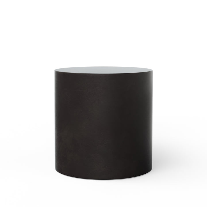 Una Indoor/Outdoor Concrete Pedestal