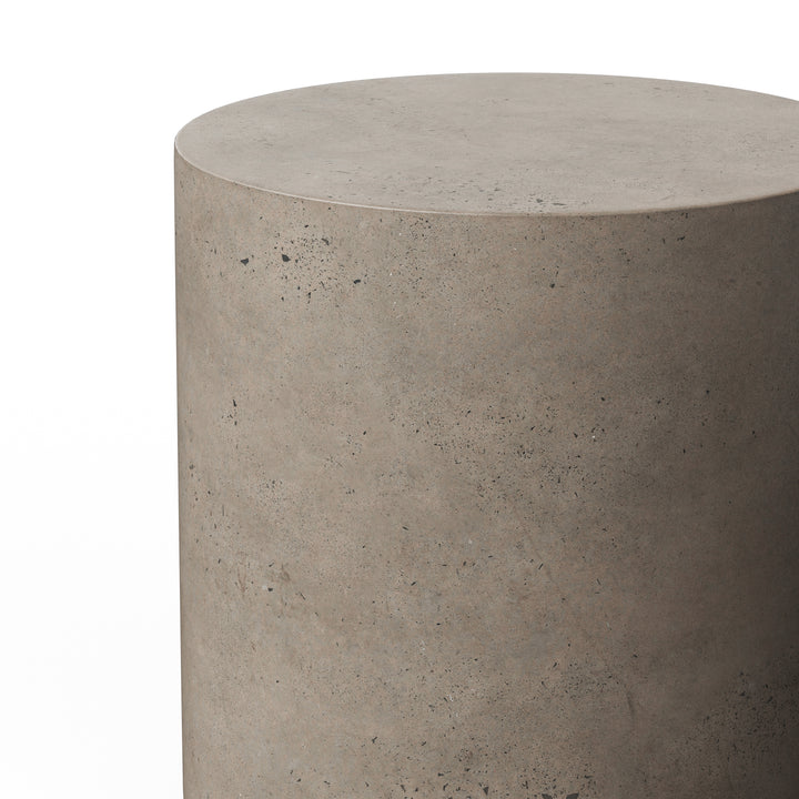 Una Indoor/Outdoor Concrete Pedestal