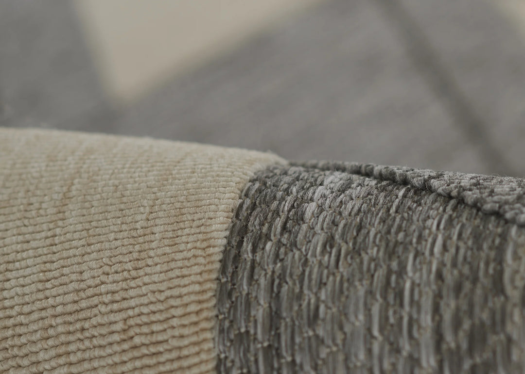 American Home Furniture Momeni Vines 1 Rug