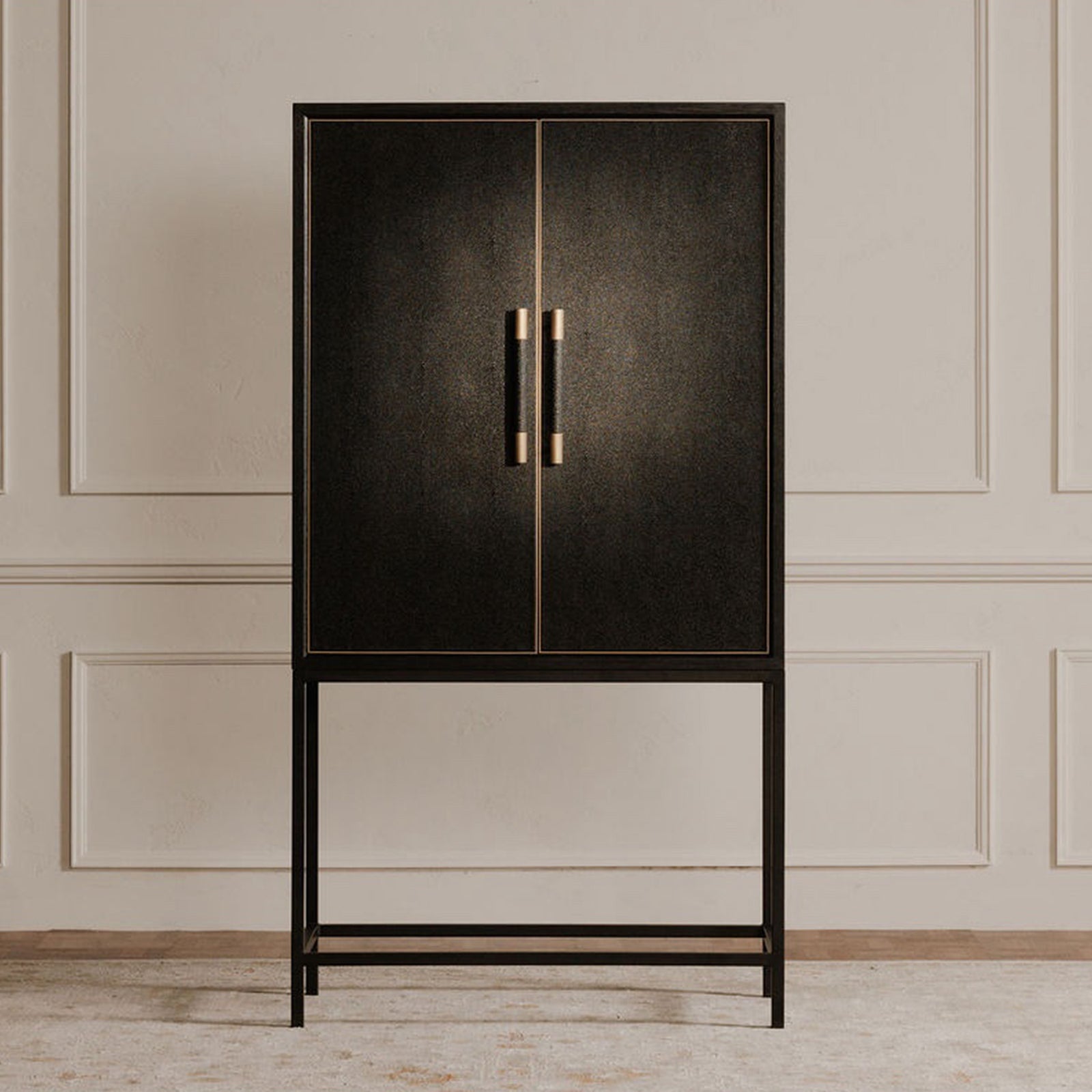 Moe's Home Collection - Mako Bar Cabinet Black - VL-1047-02 | American Home Furniture