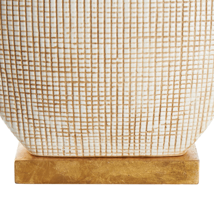 Perry Lamp - W10047