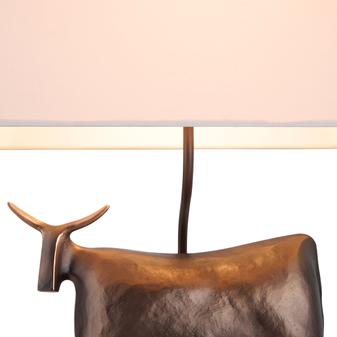 Bennett Bull Lamp - W10434