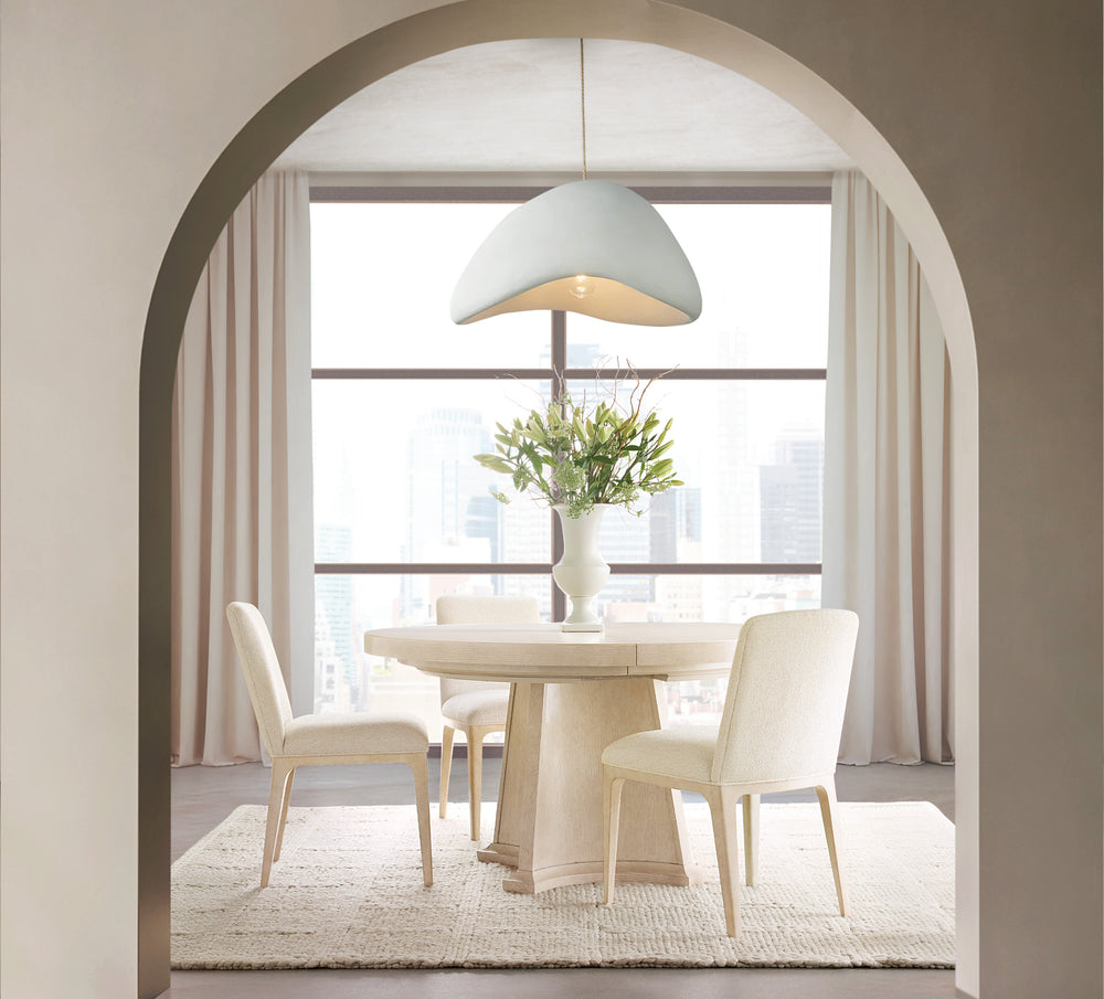 American Home Furniture Hooker Furniture Westwood Round Dining Table with One 20-inch Leaf