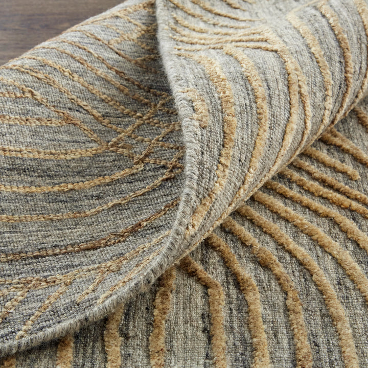 Runner/2'9" x 8'/Gold