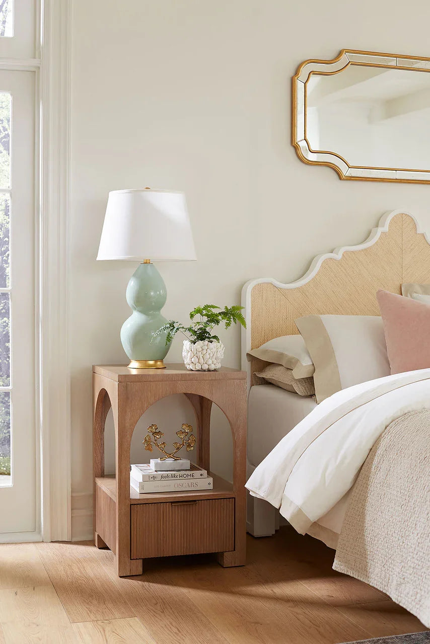 Villa and House Arcadia 1-Drawer End Table ACCENT TABLES