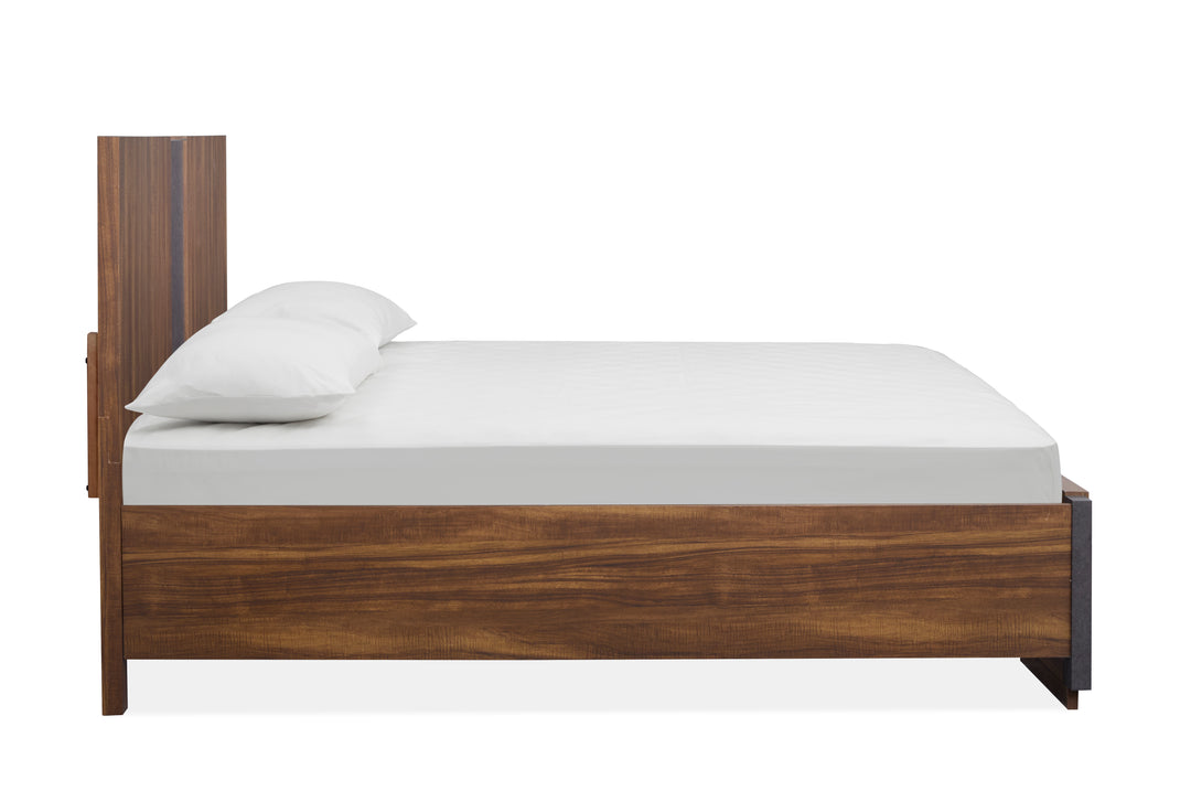 Jensen Tavern Brown Queen Panel Bed - B6306-54