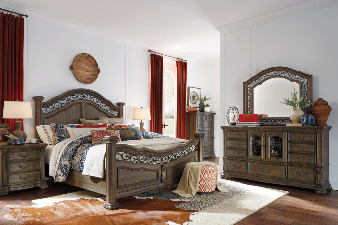 Durango Willadeene Brown California King Panel Bed - B5133-74