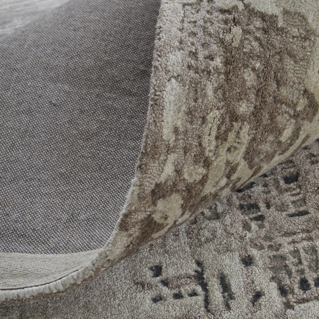 Rectangle/2' x 3'/Beige/Gray