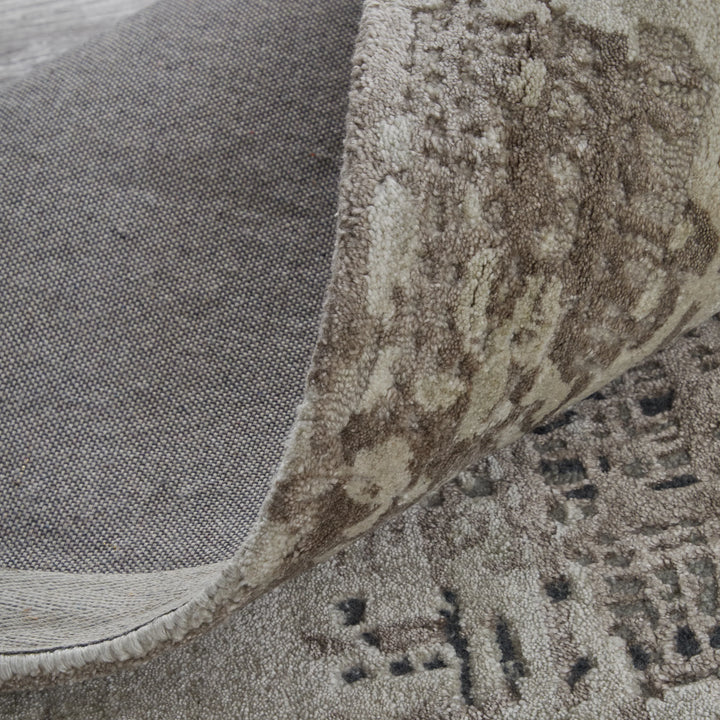 Rectangle/2' x 3'/Beige/Gray