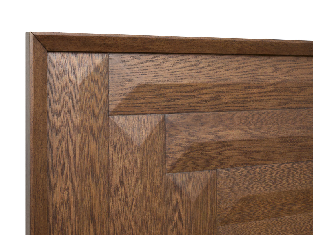 Callisto Bourbon Brown Queen Panel Bed - B6396-54