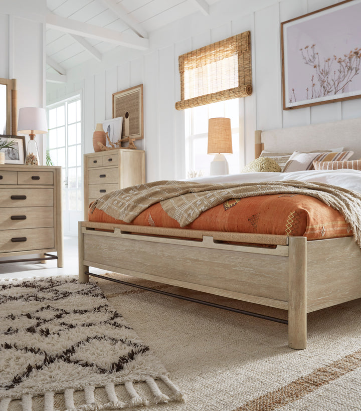 Sunset Cove Sanibel Brown Queen Panel Upholstered Bed - B5783-55
