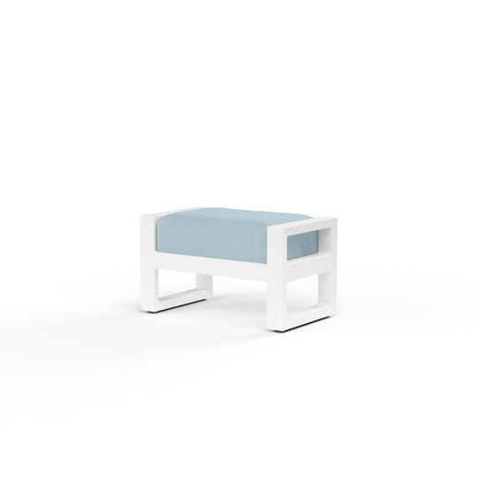 Newport Ottoman in Canvas Skyline, No Welt