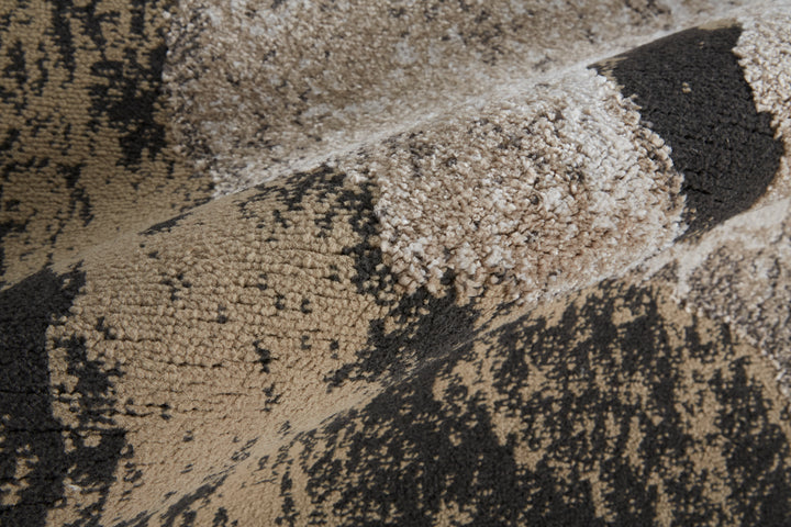 Runner/2'10" x 7'10"/Charcoal/Beige