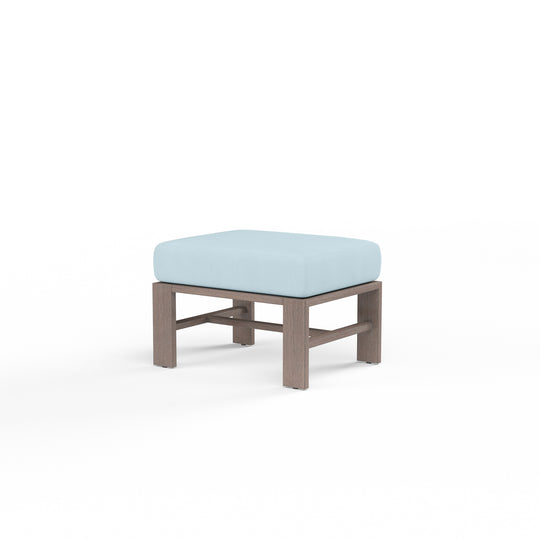 Laguna Ottoman in Canvas Skyline, No Welt