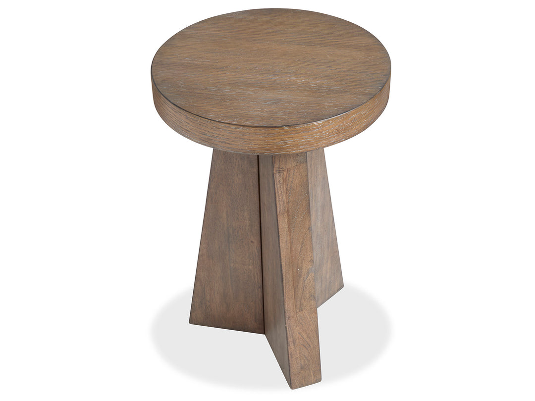 Lansbury Antique Wheat Round Accent End Table - T5940-35