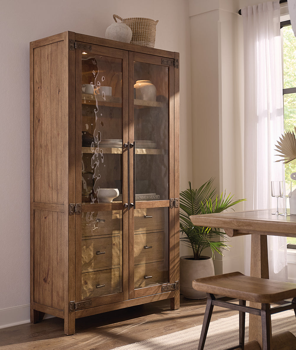 American Home Furniture | Hooker Furniture - Vineyard Row Display Cabinet