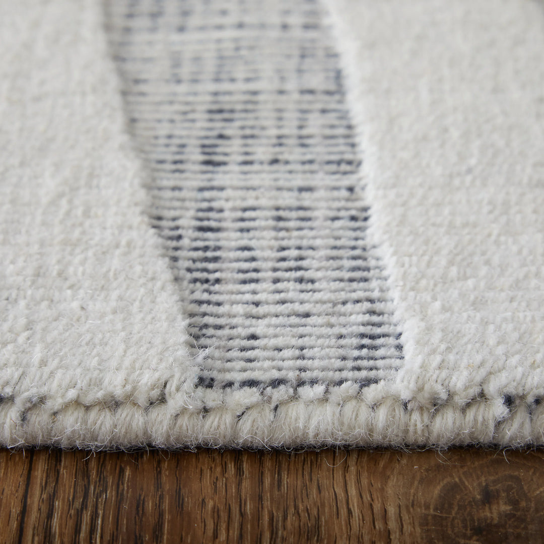 Rectangle/2' x 3'/Ivory/Black