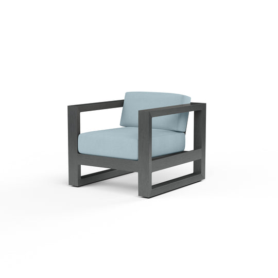 Redondo Club Chair in Canvas Skyline, No Welt