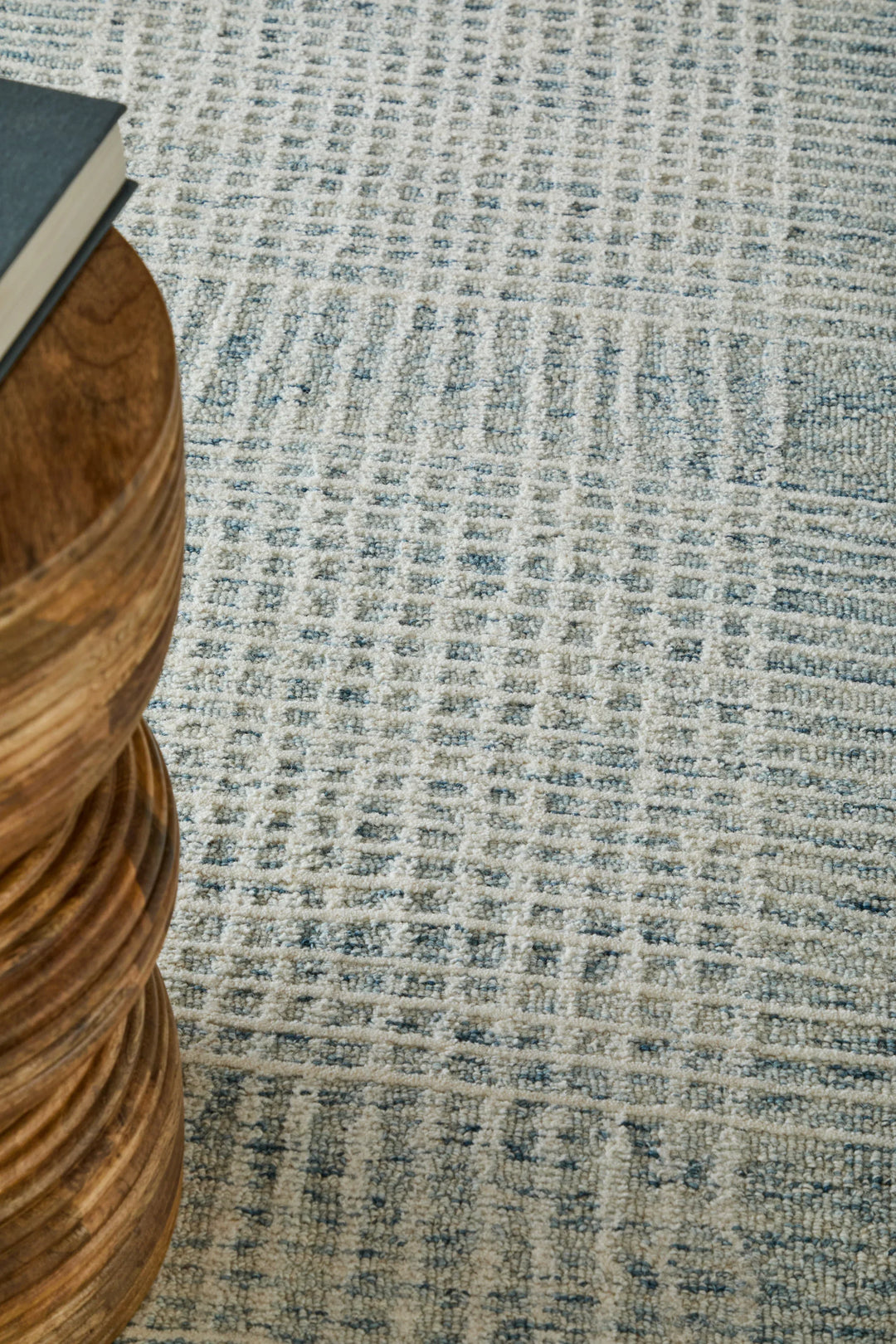 Rectangle/5' x 8'/Blue/Ivory