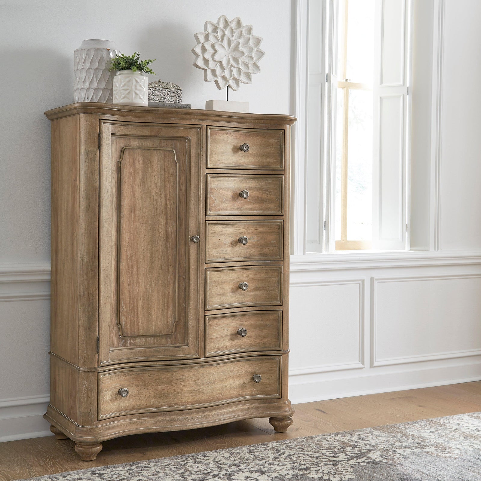 Pulaski Weston Hills Door Dresser DRESSERS