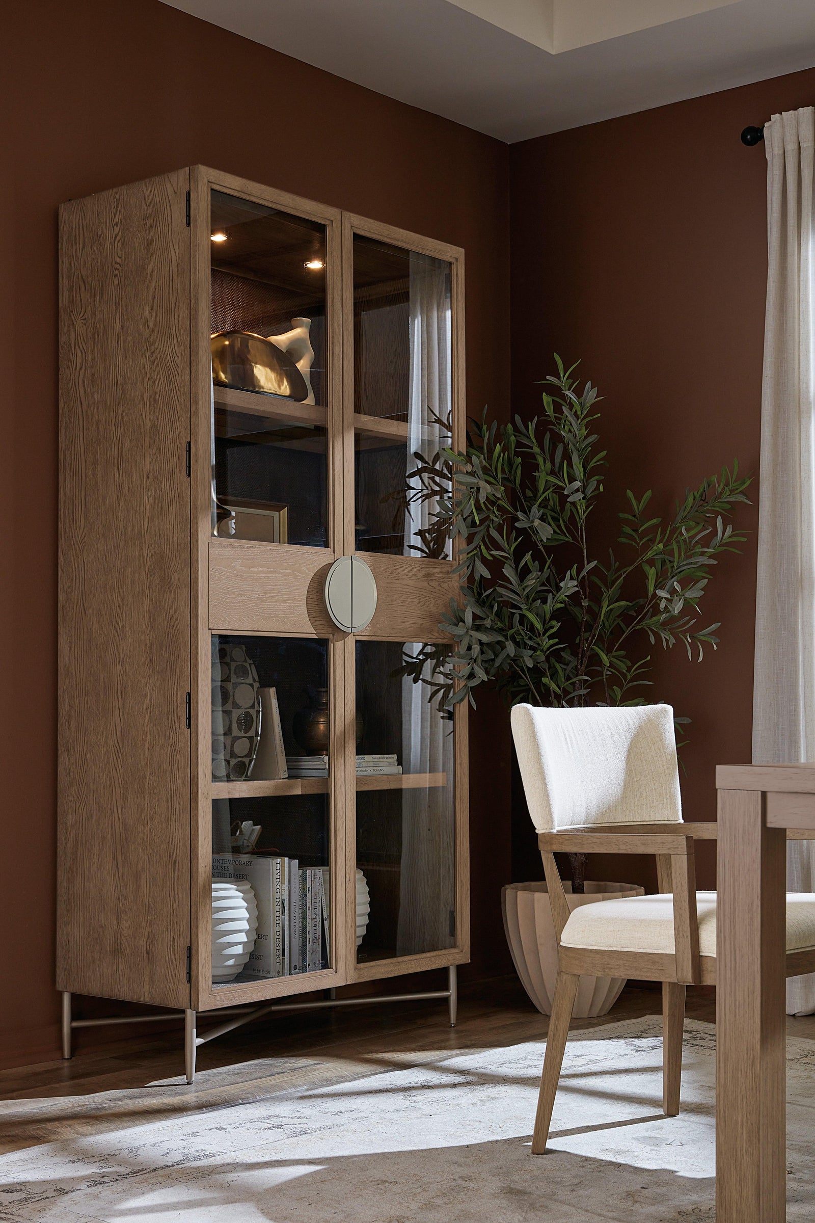 21.25L x 40.00W x 84.25H/Wren