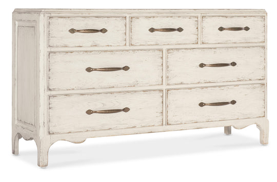 Daisy/68''W x 20''L x 38''H