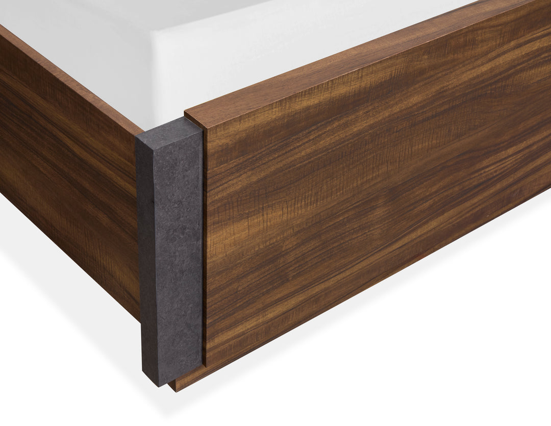 Jensen Tavern Brown Queen Panel Bed - B6306-54