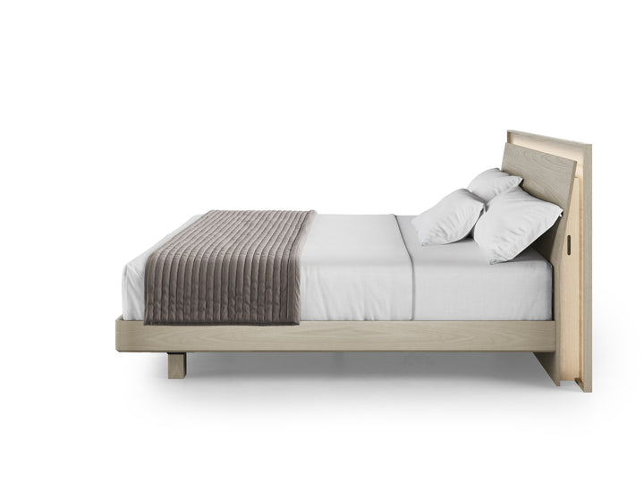 KAVA Bedroom 9619 Bed