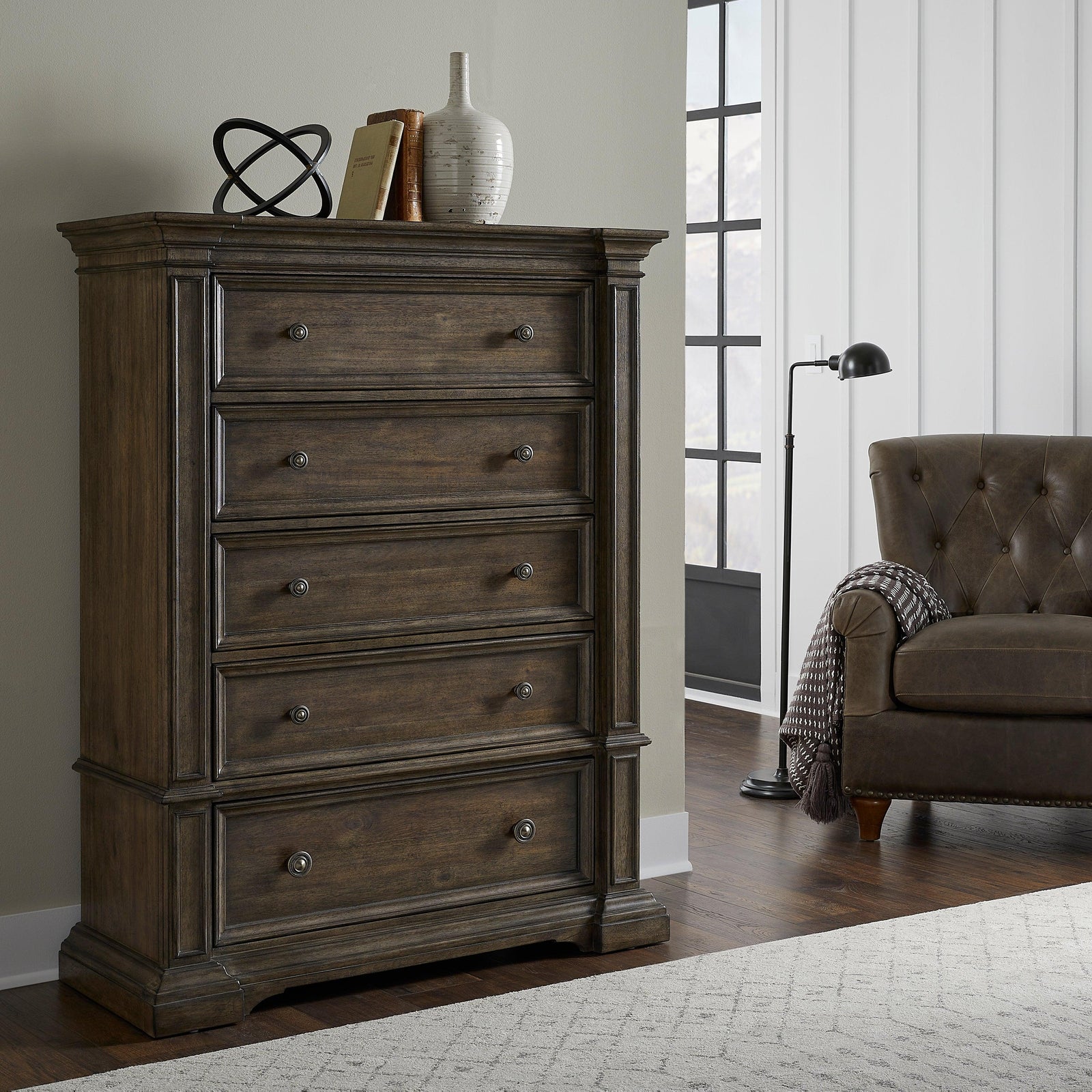 Pulaski Woodbury Five Drawer Dresser DRESSERS