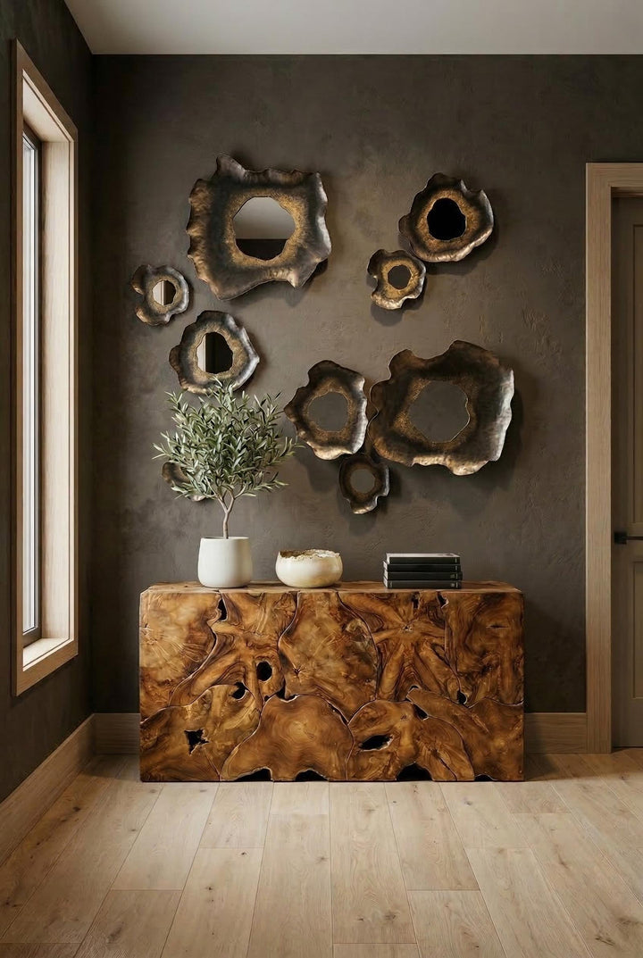 Bloom Mirror in setting