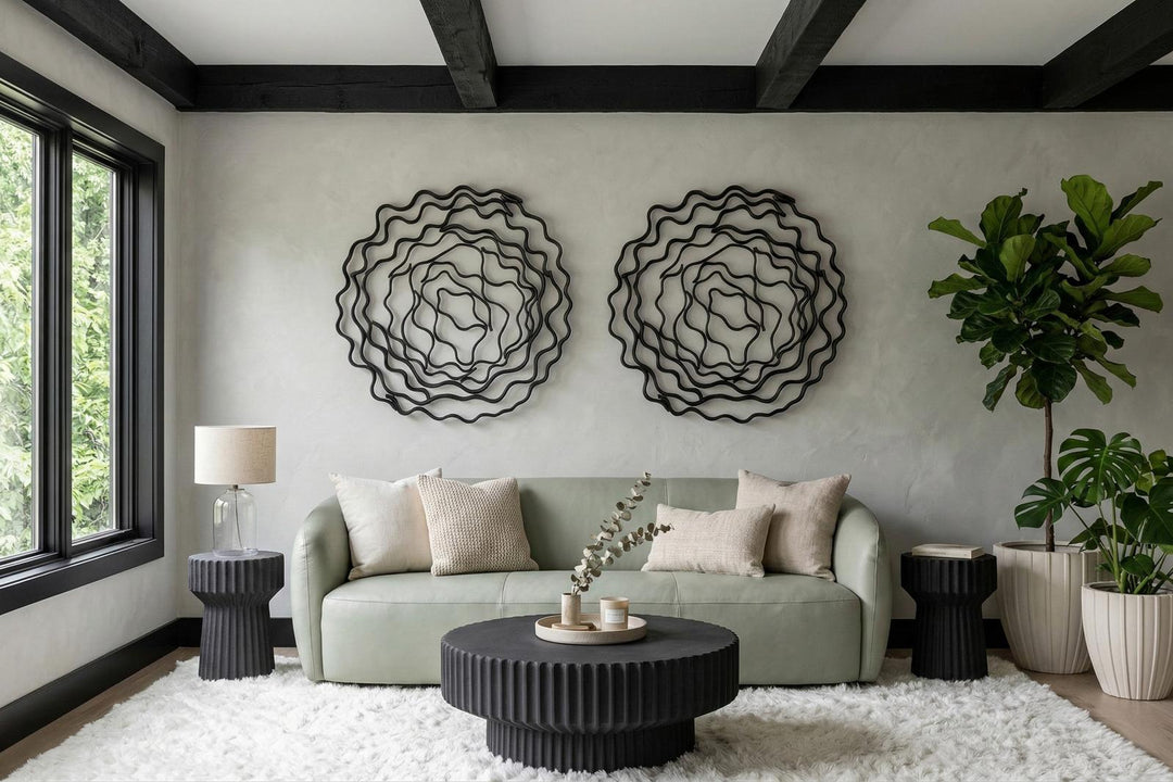 Vine Wall Flower, Black in setting