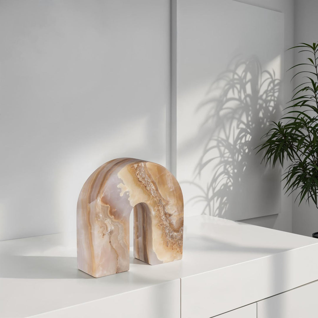 Onyx Sculpture, Rainbow in setting
