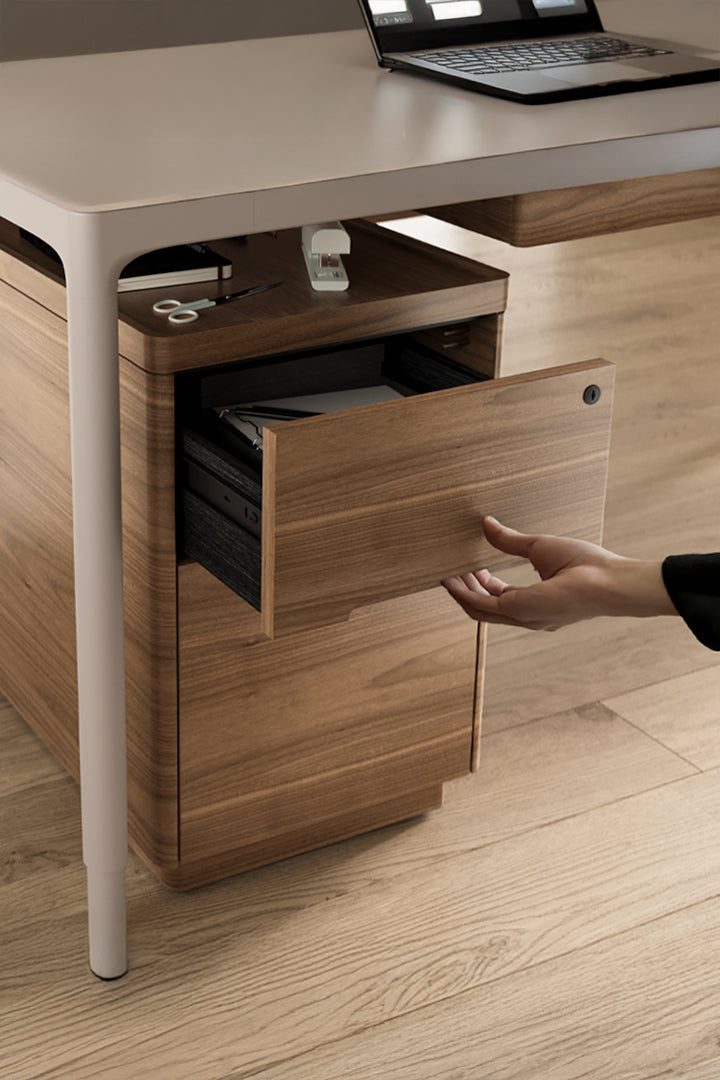 Luma 6727 Pedestal