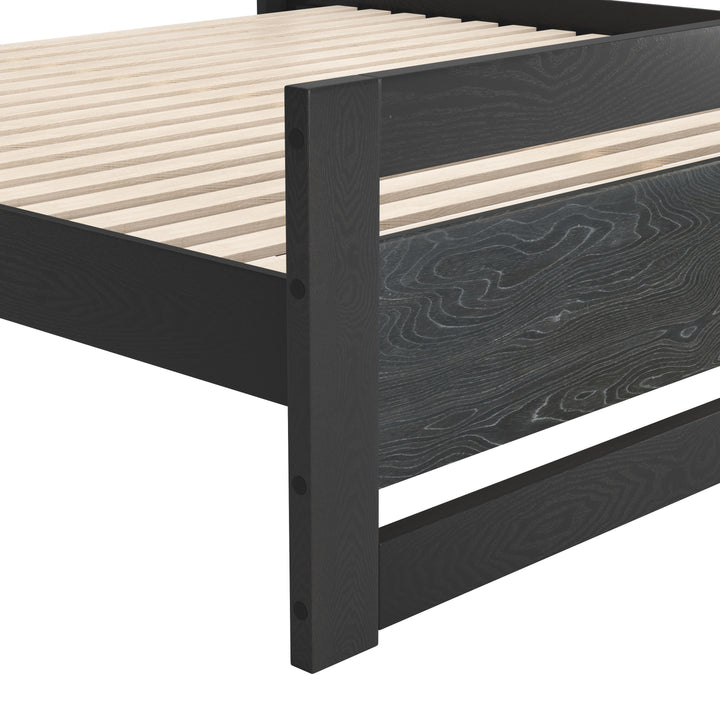Repos Queen Bed