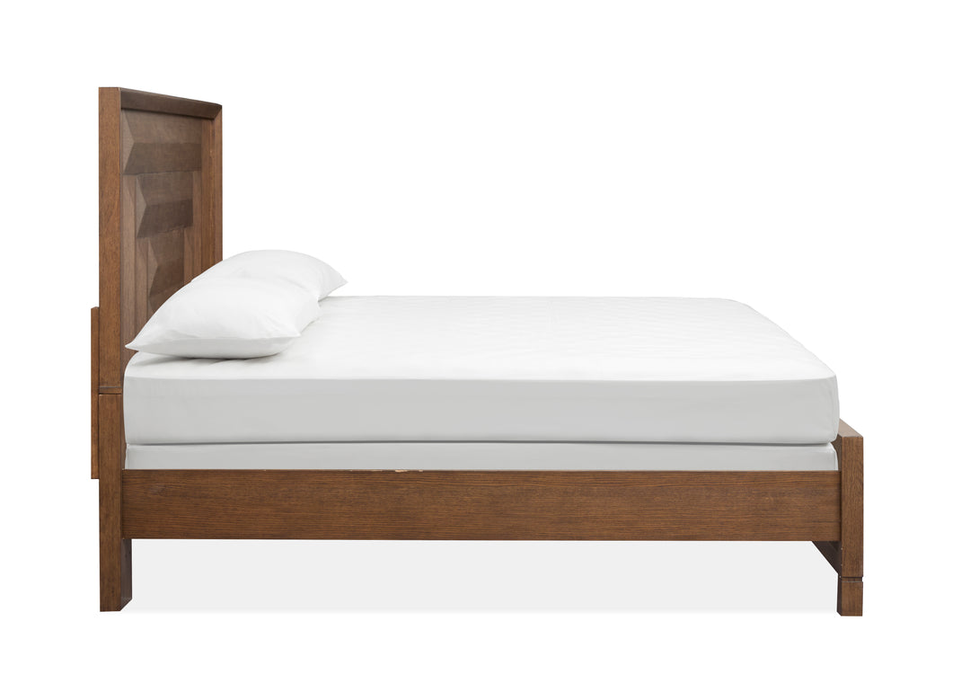Callisto Bourbon Brown Queen Panel Bed - B6396-54