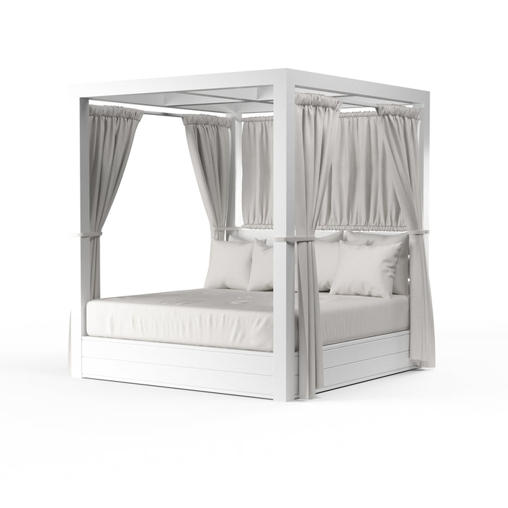 American Home Furniture | Sunset West - Newport Resort King Daybed in Cast Silver, No Welt