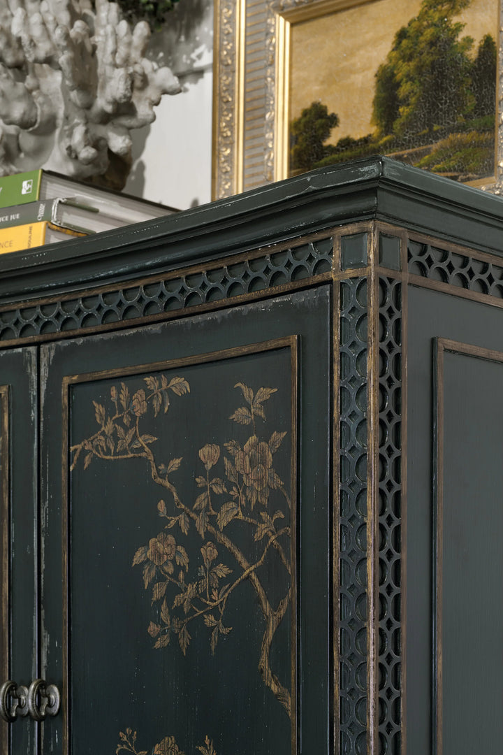 15.00"D x 32.75"W x 38.00"H/Charleston Green