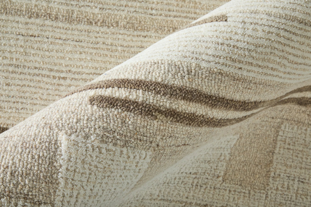 Rectangle/5' x 8'/Beige/Ivory