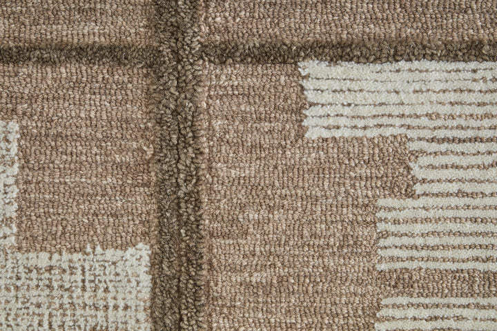 Rectangle/5' x 8'/Brown/Ivory