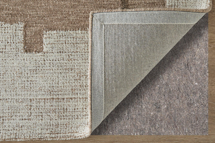 Rectangle/5' x 8'/Brown/Ivory