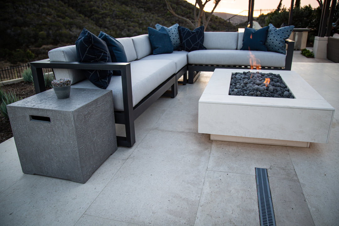 Redondo Sectional in Canvas Skyline, No Welt