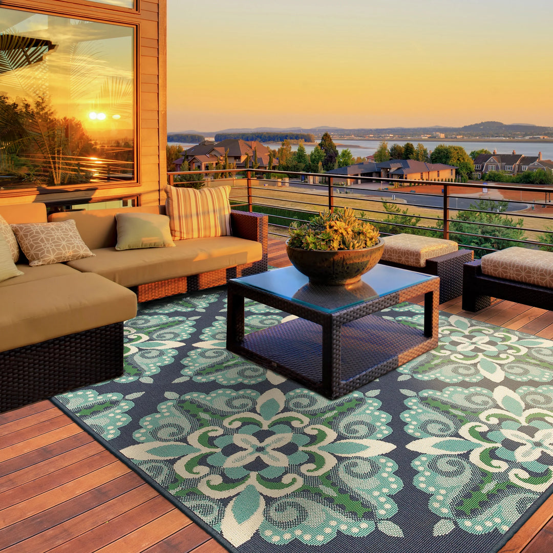 Meridian 2206B - AmericanHomeFurniture