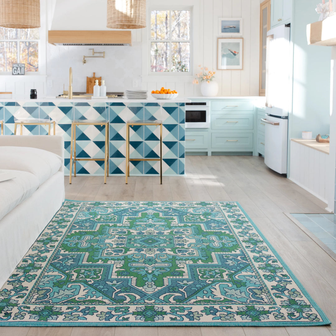 Meridian 2808G - AmericanHomeFurniture