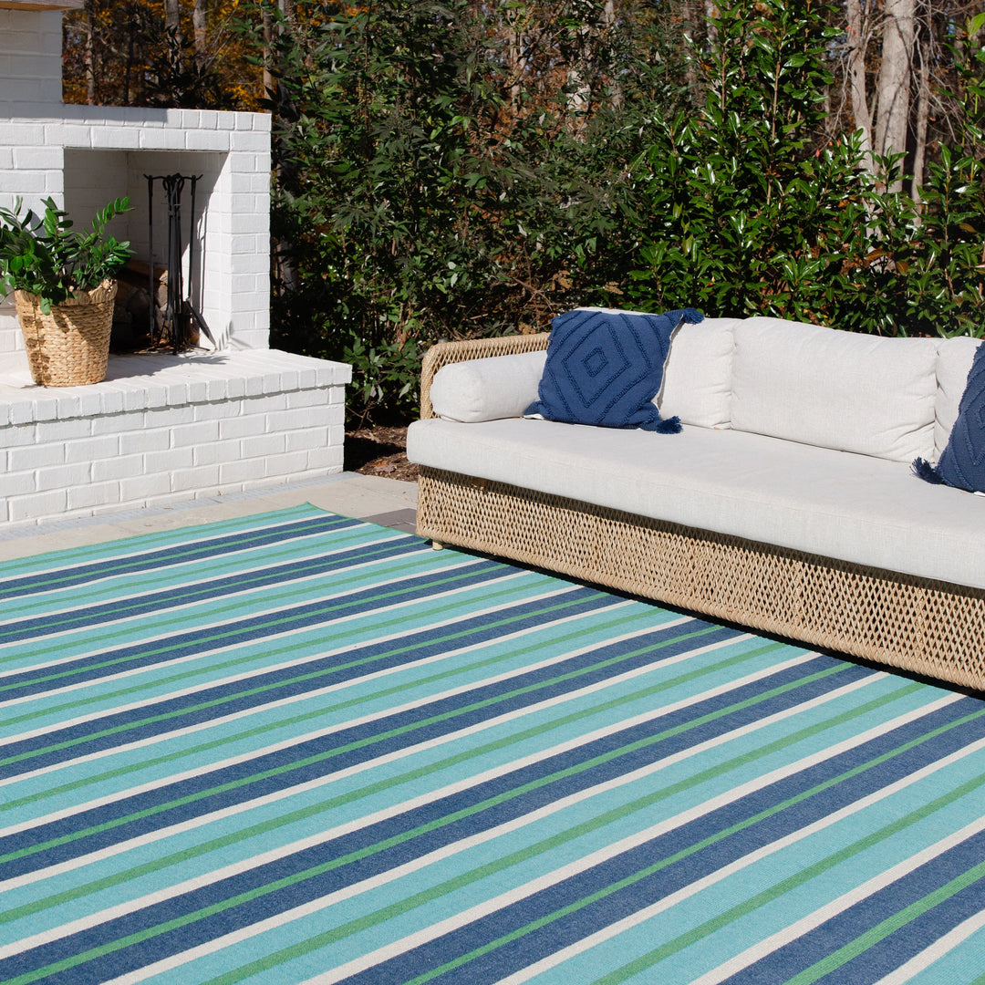 Meridian 9652F - AmericanHomeFurniture