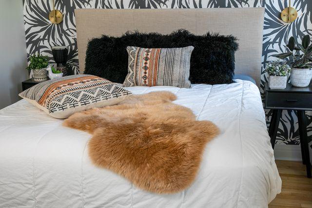 Long Wool Sheepskin Rug Single - AmericanHomeFurniture