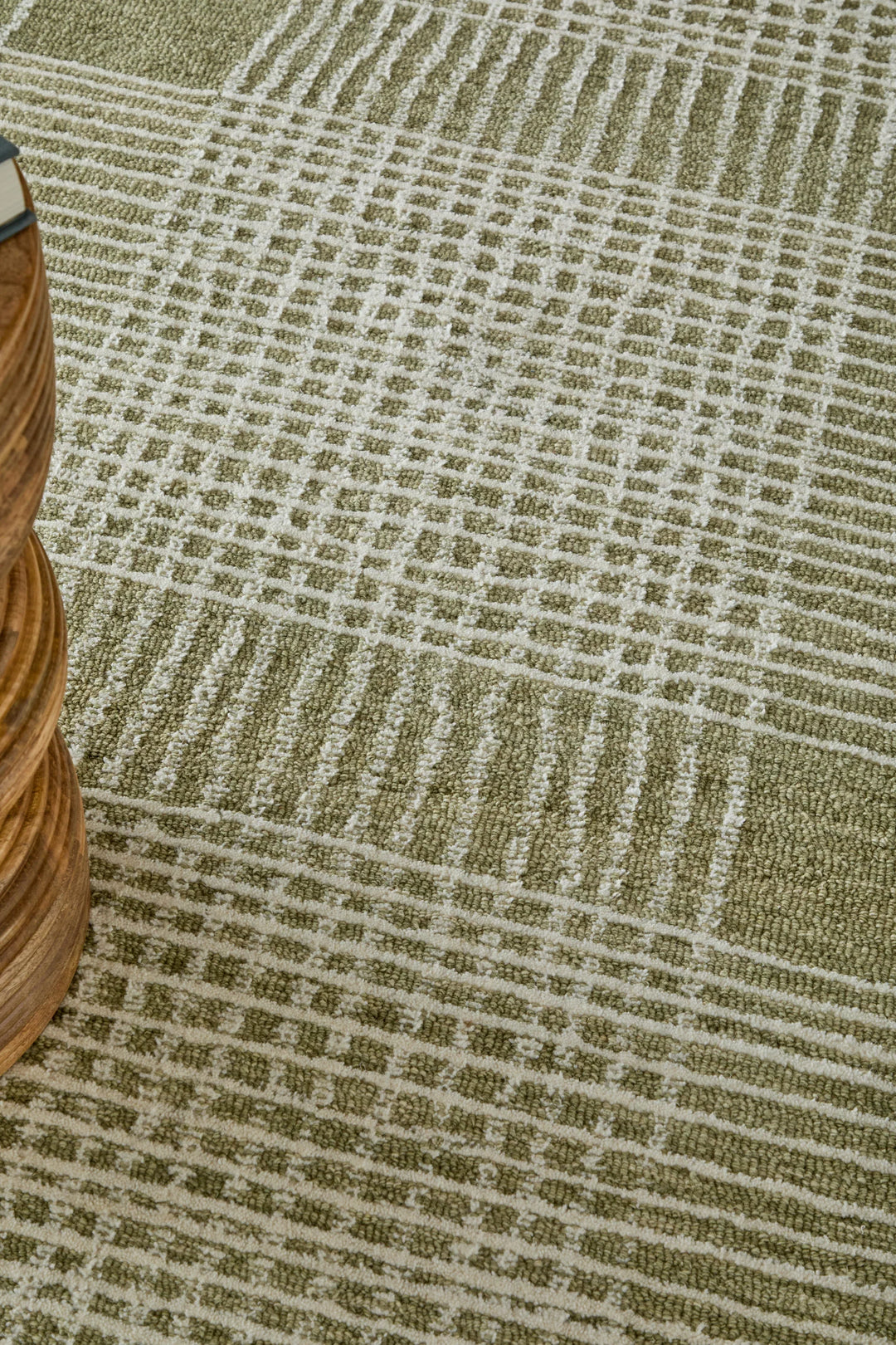 Rectangle/5' x 8'/Green/Ivory