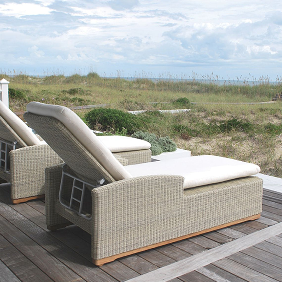 Westport Chaise Lounge w/Wheels